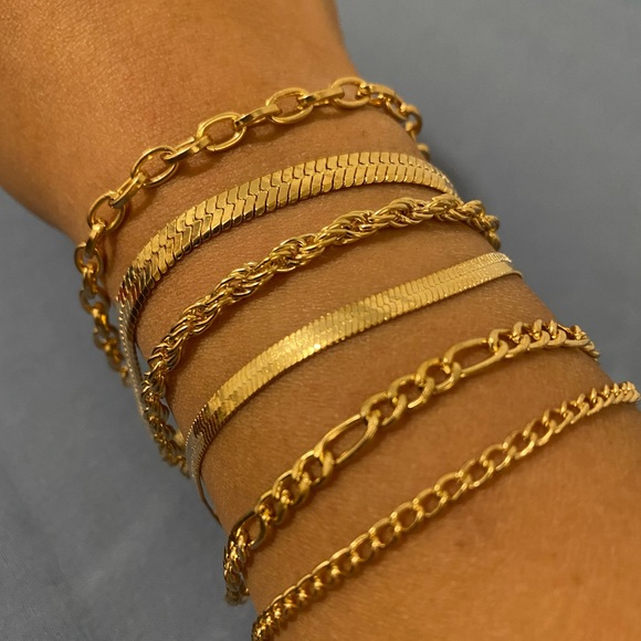 Reserved for M 💖 Gold Tone, Stackable Bracelets (Herringbone, Snake) (Set of 6) - Picture 4 of 6